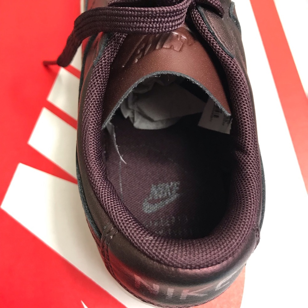 đ Santaâs Special đ Nike Blazer Low LE Mtlc Mahogany Womens AUTHENTIC Size 8.5 - Picture 8 of 8
